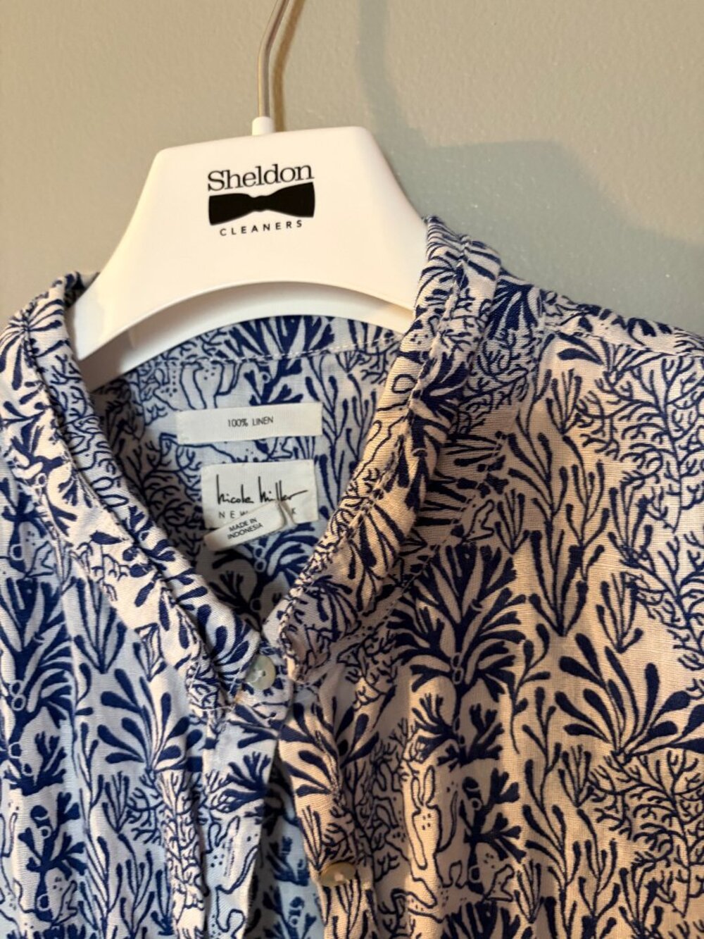 Nicole Miller Linen Blouse – Blue/White Coral Print (Women’s M)